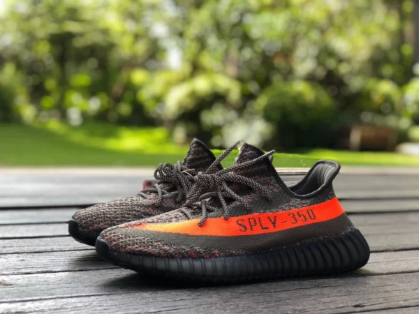 350v2 schwarz grau orange Adidas Yeezy 350 V2 schwarz grau orange Kokosnuss HQ7045