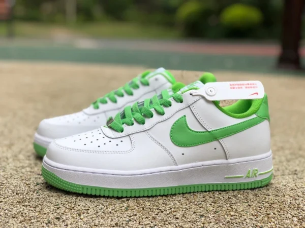 af1 weiß und grün niedrig Nike Air Force 1 Low AF1 weiße und grüne Herren-Freizeitsneaker DH7561-105