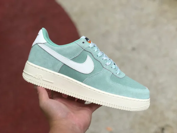 AF1 hellgrün niedrig Nike Air Force 1 AF1 hellgrüner Seewasser-Air-Force-Low-Top-Freizeitsneaker DO9801-300