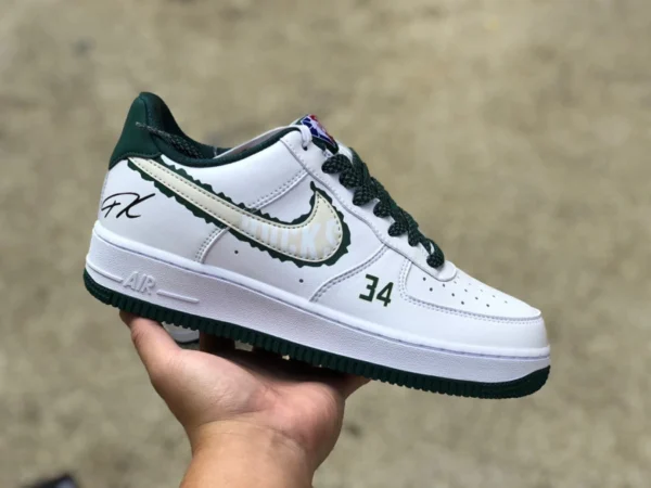 AF1 weiße und grüne Celtics Nike Air Force 1 Low '07 Low-Top-Air Force One-Sneaker nk9700-131