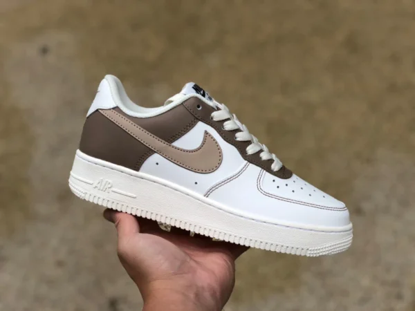 af1 creme mokka niedrig Nike Air Force 1 07 Air Force One Low-Top-Sneaker DT0226-303