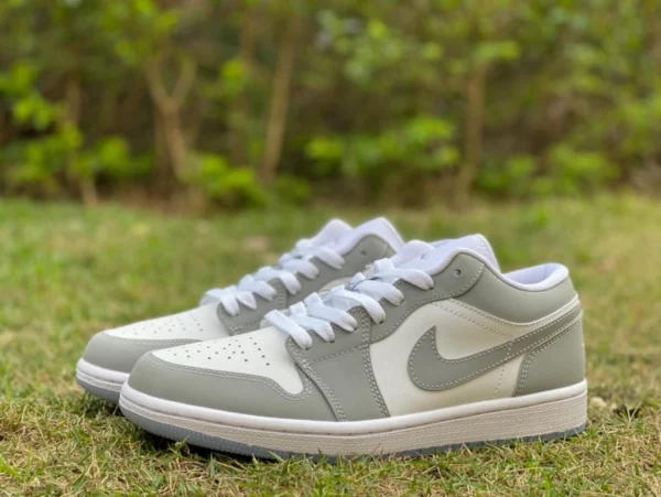 aj1 grauer und weißer kleiner Dior Low Pure Original Air Jordan 1 Low AJ1 grauer und weißer kleiner Dior Dior Low-Top-Basketballschuhe für Männer und Frauen DC0774-105