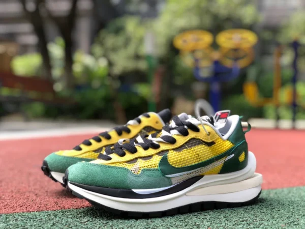 Sacai3.0 gelb und grün Nike Vaporwaffle x Sacai gemeinsame gelbe und grüne Laufschuhe CV1363-700