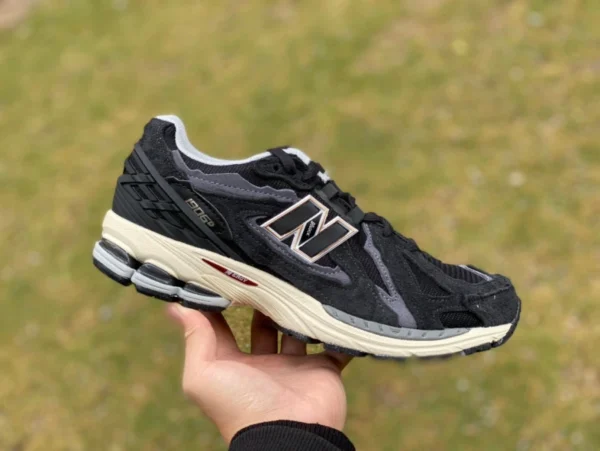 NB1906R Schwarz Gelbe Unterseite President Edition NEW BALANCE 1906R Serie Retro Herren- und Damenschuhe Sportschuhe Lässige Laufschuhe M1906DD