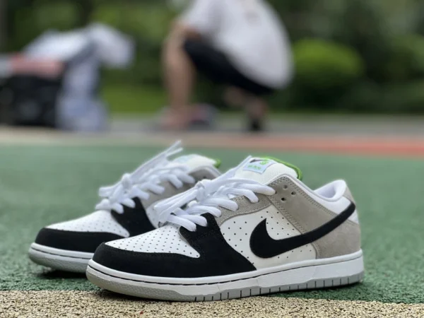 Dunk grau weiß schwarz Chlorophyll Nike SB Dunk Low grau weiß schwarz Chlorophyll lässige Anti-Rutsch-Schuhe BQ6817-011