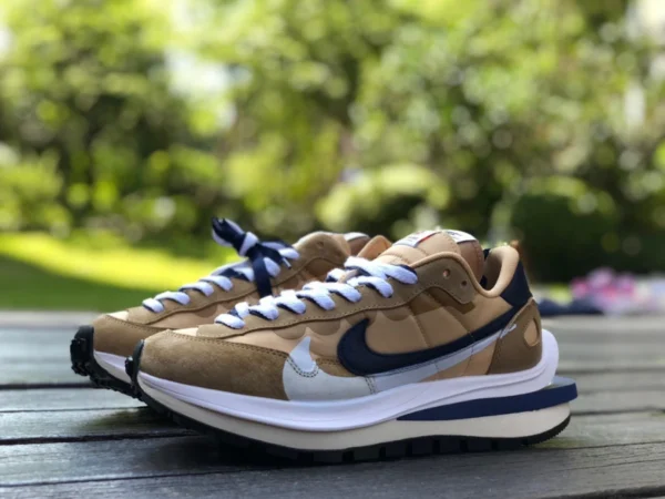 Sacai3.0 Khaki Pure Original Nike Vaporwaffle x Sacai Joint Khaki Laufschuhe DD1875–200