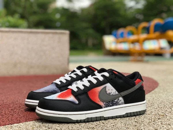 Dunk schwarz-roter Graffiti-Low Nike Dunk Low Retro schwarz-roter Street-Graffiti-Herren-Low-Cut-Retro-Sneaker DM0108-001