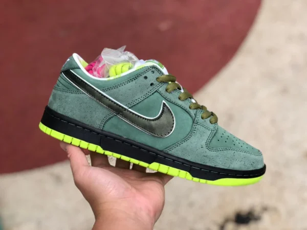 Dunk Green Lobster Nike Dunk SB Low Green Lobster Ultra-Limited Low-Top-Sneaker BV1310-337