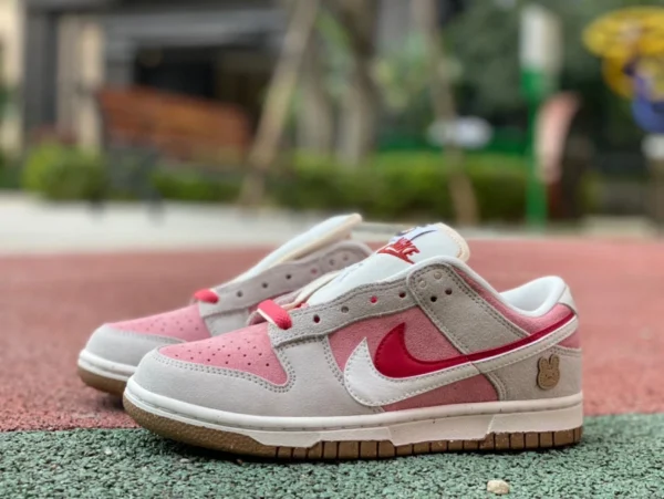 Dunk Year of the Rabbit Limited Weiß Pink Neue Version Nike Dunk Low SE 85 Pink Weiß CNY Limited Double Hook Rabbit Biscuit Retro Low-Top-Sneaker Damen do9457-100