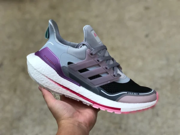 UB 21 schwarz grau lila rosa adidas UltraBoost 21 COLD.RDY bequeme und atmungsaktive Laufschuhe S23908