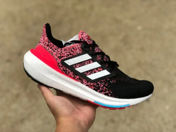 ub23 Splash Ink Schwarz und Rot Adidas ULTRABOOST leichte, atmungsaktive Laufschuhe, niedrige, verschleißfeste Sportschuhe IE1693