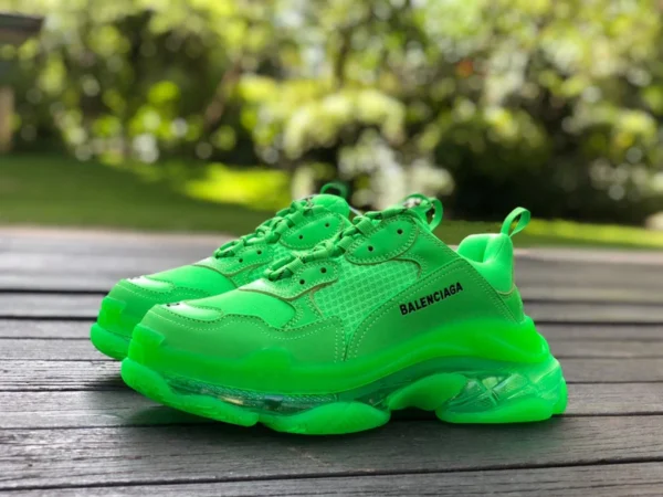 Balenciaga Air Cushion fluoreszierendes Grün Balenciaga Triple S Clear Sole rutschfeste, verschleißfeste, modische Low-Top-Dad-Schuhe