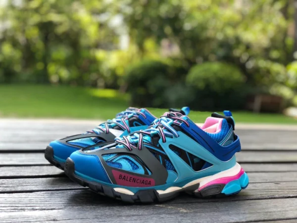 Balenciaga 3.0 Blau und Pink Balenciaga Track modische und atmungsaktive Papa-Schuhe