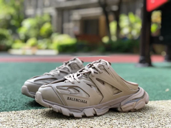 Balenciaga Half Drag, schauen Sie sich die khakifarbenen Balenciaga/Balenciaga Dad-Schuhe an. 21 neue Track-Mule-Schuhe für Männer und Frauen, Half-Drag-Freizeitschuhe