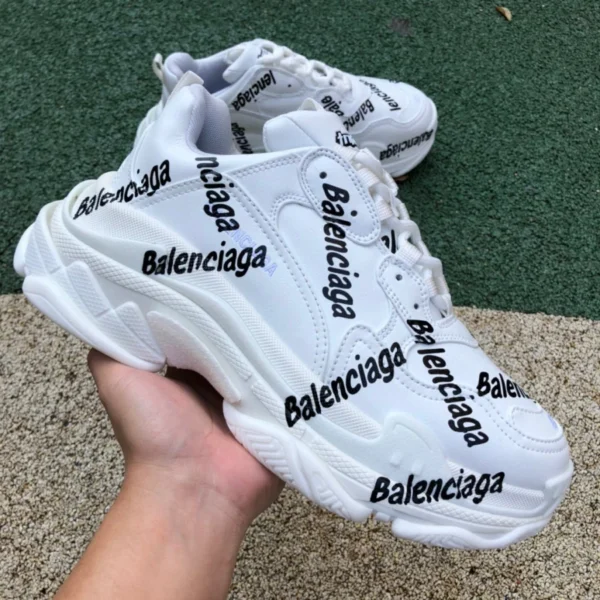 Paris TRIPLE S Wortmarke weiß BALENCIAGA Balenciaga 22 Winter neues Produkt TRIPLE S Wortmarke Papa Schuhe