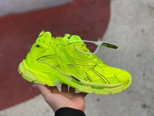 Paris 7.0 fluoreszierendes Grün Balenciaga/Balenciaga 21x RUNNER Spleißspitze 211112ss0816