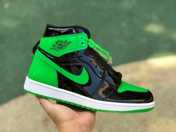 aj1 High-Top aus schwarzem und grünem Lackleder AirJordan 1 Pine Green AJ1 schwarzes und grünes Lackleder 575441 555088-030