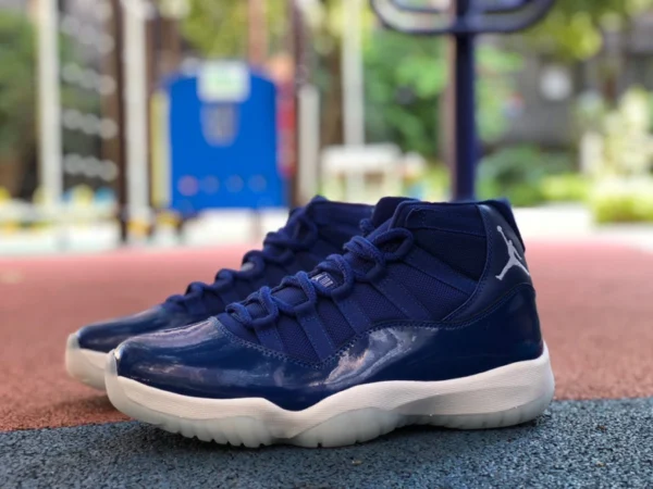 aj11 High-Top in Blau und Weiß, reines Original Air Jordan 11 Mitternachtsblau, neues Weiß und Blau AT7802-115