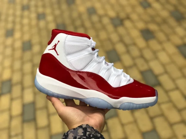 aj11 Cherry High-Top Air Jordan 11 Retro Cherry weiße und rote Cherry-Basketballschuhe CT8012-116