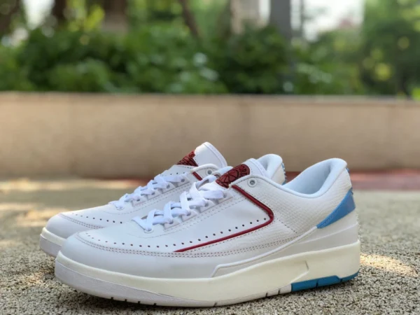 aj2 weiß blau rot niedrig Titan x Air Jordan 2 Low WMNS gemeinsamer Name