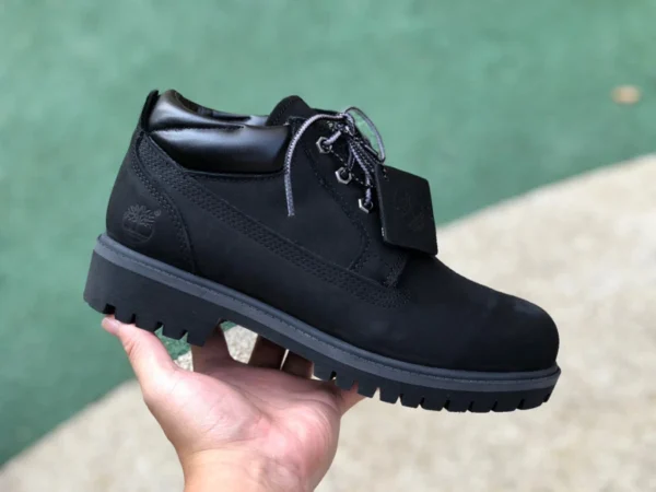 Timberland schwarze Low-Top- Schuhe mit sieben Löchern für Herren und sechs Löcher für Damen. Konsistente Damengröße, normale Herrengröße, größere Timberland Timberland 6-Zoll-leichte Martin-Stiefel