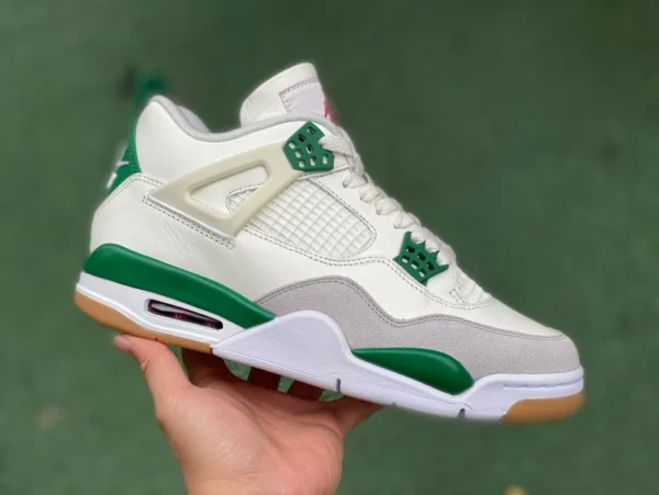 aj4sb gemeinsame weiße und grüne Stücke reines Original Nike SB x Air Jordan 4 AJ4 Pine Green weiß grün türkis SB gemeinsame DR5