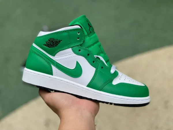 aj1mid weiß und grün Air Jordan 1 Mid AJ1 weiße und grüne Mid-Top-Retro-Basketballschuhe DQ8423-301