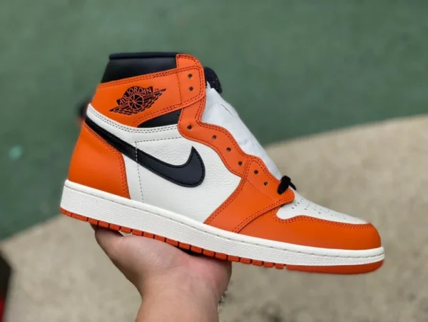 Aj1 High-Top-Sneaker mit weißer Schnalle, gebrochen, DG Pure Original Air Jordan 1 AJ1, weiße Schnalle, gebrochen, weiß-orangefarbene Neun-Loch-OG-High-Top-Sneaker 555088-113