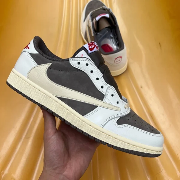 Aj1 Barb Low Top, cremefarben, weiß, braun, Kanal, Originalleder, Air Jordan 1 Low AJ1 Reverse TS Joint, Weiß, Braun, Low Top, Mokka, gebrochenes Weiß, Barb DM7866-162