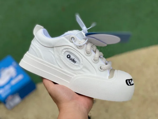 Ouder Open Smile Off-White Ouder „Smiler“ Open Smile Series Lässige Low-Top-Sneaker aus Segeltuch mit großem Zehenbereich und dicker Sohle Off-White OUD010BAI