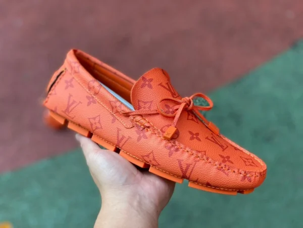 LV Mokassin-Schuhe orange Louis Vuitton Louis Vuitton Driver modische Schnür-Mokassin-Schuhe orange 1AAF50