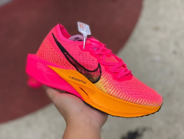 Nike Marathon Pink Nike Vaporfly 3 Proto Marathon-Rennlaufschuhe mit Carbonplatte DV4129600