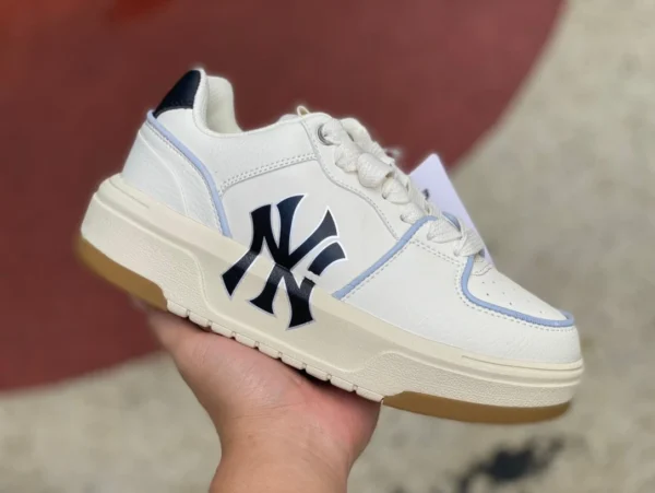 MLB Weiß Braun MLB Yankees Senior-Schuhe Herren- und Damenschuhe Paar Retro-Schuhe mit dicker Sohle zum Erhöhen 3ASXCA12N-50WHS