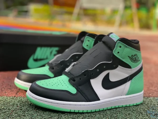 aj1 schwarz-weiß grüner High-Top Air Jordan 1 Retro High OG „Green Glow“ 2024 DZ5485-130