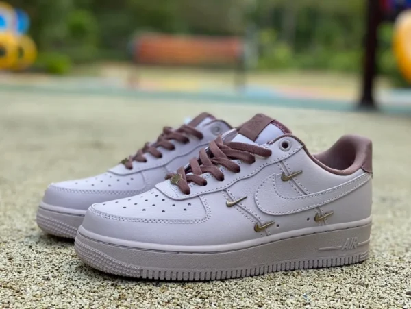 Air Force AF1 Red Bean 4 kleine Haken Nike Air Force 1 AF1 Air Force No. 1 Bean Paste Powder Four Hook Sneakers HF0735-001