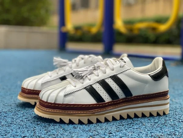 Adidas Edison Chen gemeinsames Modell reine originale CLOT x adidas Superstar Edison Chen Sägezahn-Sneaker IH3132