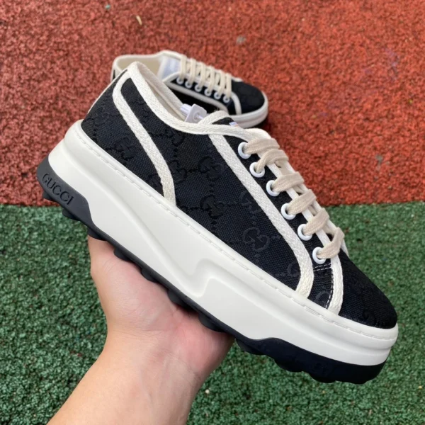 Gucci 1977 schwarz-weiße Gucci Tennis 1977 Classic-Serie mit dicken Sohlen aus Segeltuch