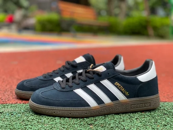 Adidas schwarz-weiße Adidas Handball Spezil Retro-Herren-Low-Cut-Sneaker DB3021