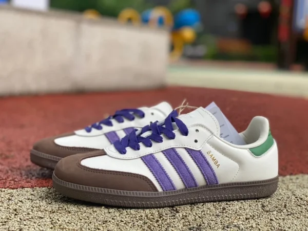 Adidas Originals Samba OG Low-Top-Freizeitsneaker in Weiß, Lila und Braun ID8349