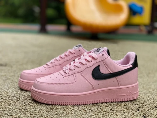 Air Force AF1 rosa schwarzer Haken Nike/Nike Air Force 1 BY YOU modische, lässige, sportliche, verschleißfeste Sneaker