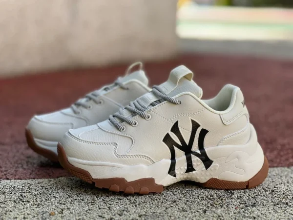 MLB-Papa-Schuhe, gebrochenes Weiß MLB Big Ball Klobige, lässige, vielseitige, stoßdämpfende, verschleißfeste Low-Top-Papa-Schuhe für Männer und Frauen im gleichen Stil, gebrochenes Weiß