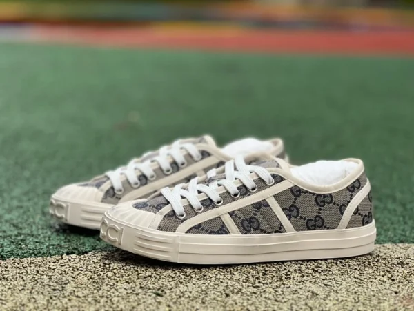 GUCCI Canvas-Schuhe braun