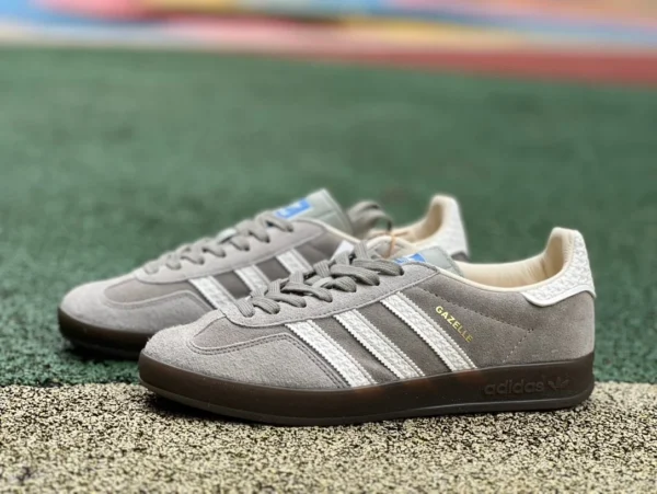 Adidas cool grey s2 pure original adidas originals Gazelle Indoor graue und weiße Turnschuhe IF1807